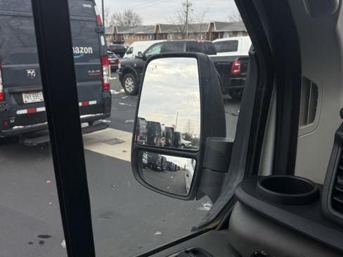 Used 2022 Ford Transit 350 XLT image 24