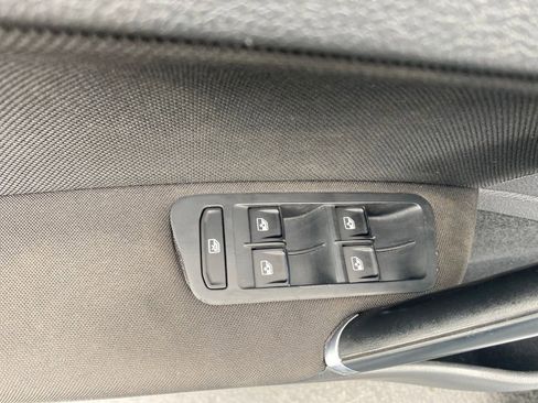 Used 2018 Volkswagen GTI S FWD image 13