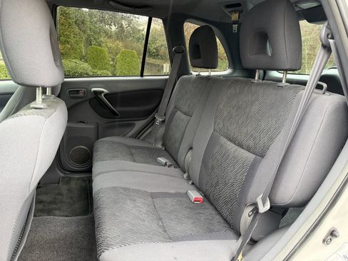 Used 2001 Toyota RAV4 4WD image 21