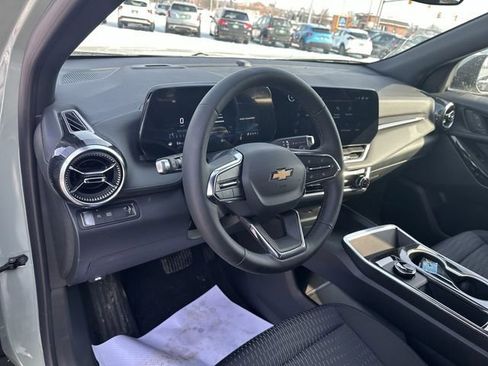 New 2026 Chevrolet Equinox LT image 11