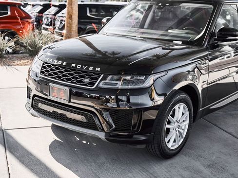 Used 2020 Land Rover Range Rover Sport SE image 5