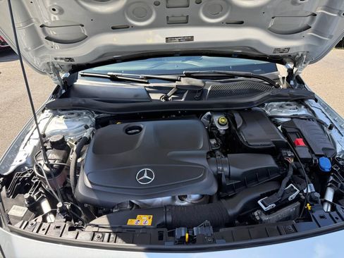 Used 2019 Mercedes-Benz GLA 250 4MATIC image 34