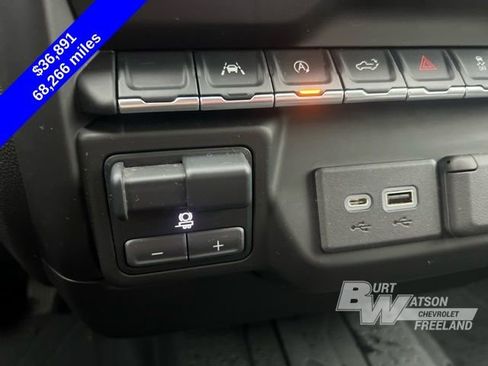 Used 2023 Chevrolet Silverado 1500 Custom Trail Boss w/ LPO, Dark Essentials Package image 15