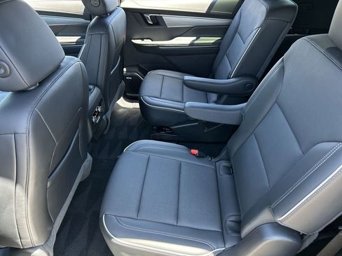 Used 2025 Buick Enclave Preferred w/ Power Package AWD/4WD image 26