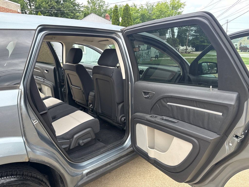 Used 2009 Dodge Journey SXT FWD image 13