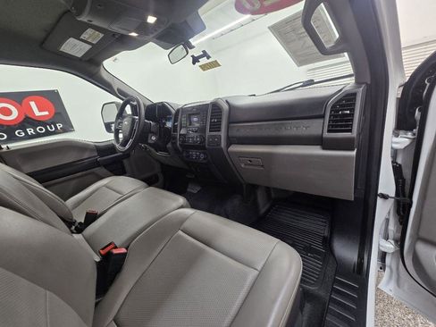 Used 2020 Ford F250 XL w/ Power Equipment Group image 17