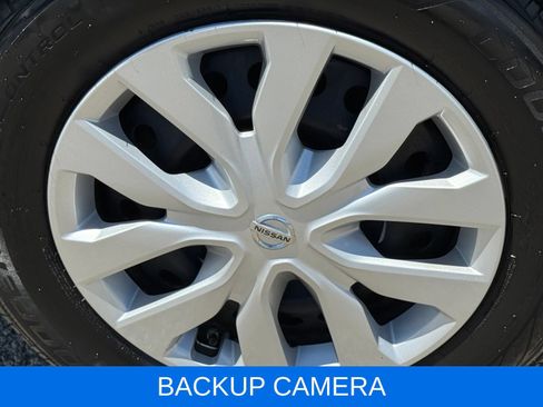 Used 2015 Nissan Rogue S AWD/4WD image 13