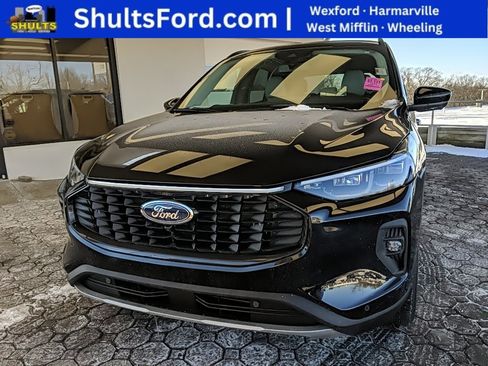 Used 2025 Ford Escape Platinum w/ Premium Technology Package image 1