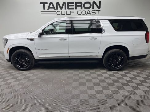 New 2026 GMC Yukon XL Elevation image 2