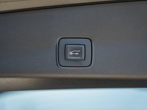 Used 2023 Chevrolet TrailBlazer RS w/ Sun and Liftgate Package AWD/4WD image 15