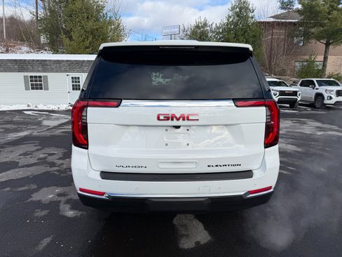 New 2026 GMC Yukon Elevation image 4