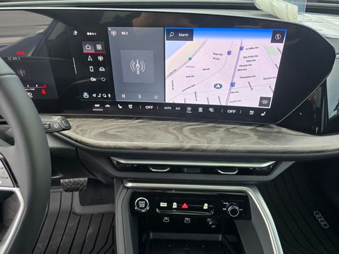 New 2025 Audi Q5 Premium Plus image 10