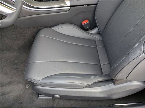 New 2026 Mercedes-Benz CLE 300 4MATIC Coupe image 4