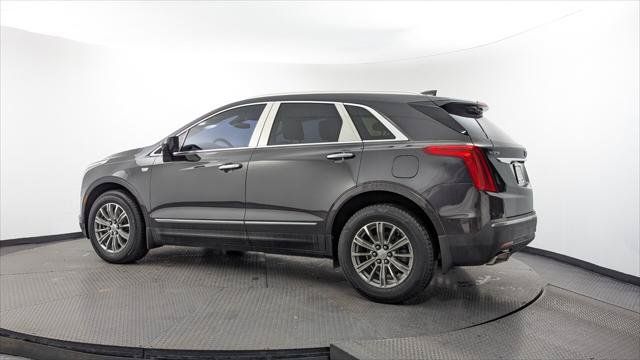 Used 2017 Cadillac XT5 Luxury w/ Driver Awareness Package FWD image 6