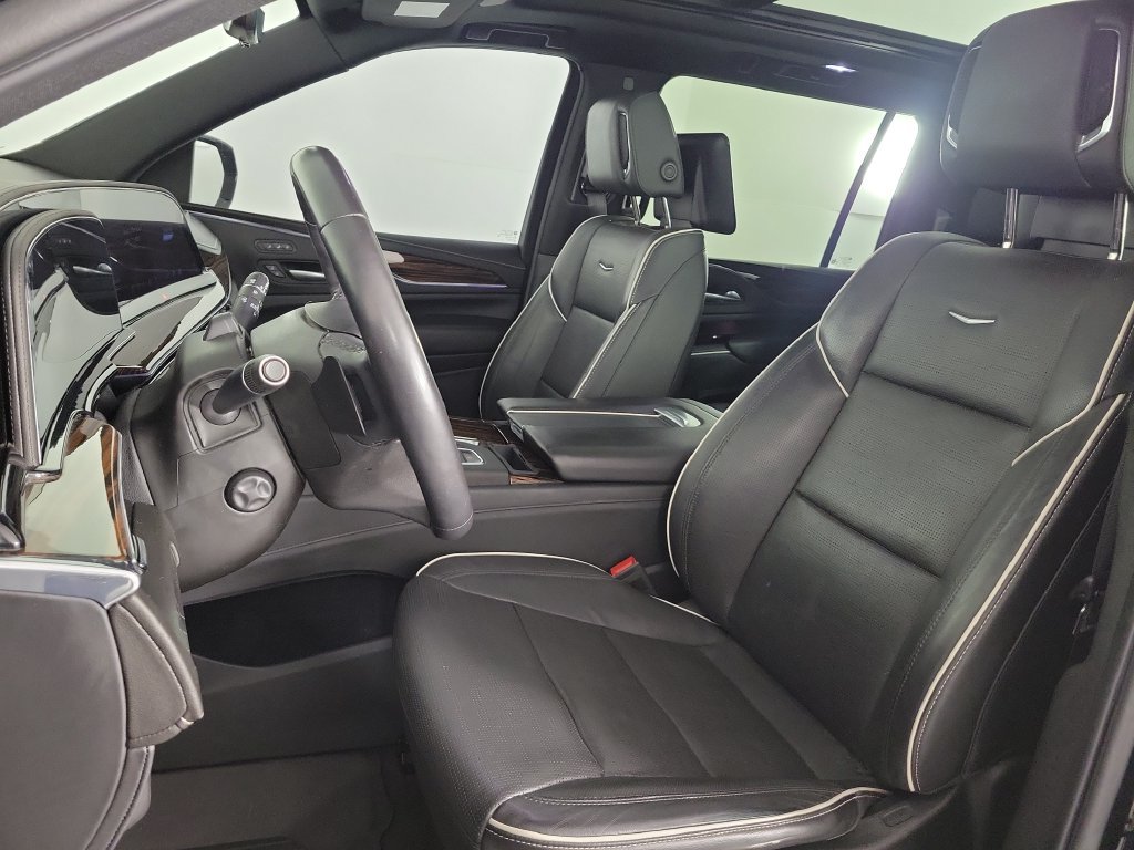 Used 2023 Cadillac Escalade ESV Premium Luxury w/ Performance Package RWD image 18