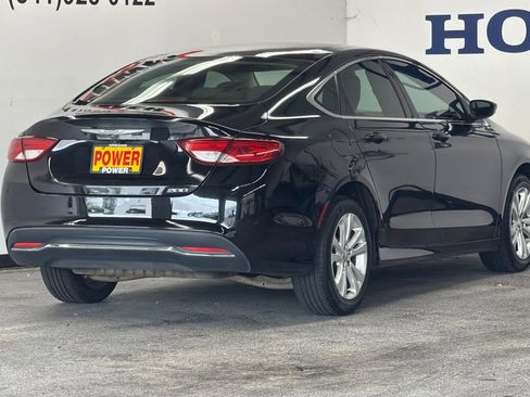 Used 2016 Chrysler 200 Limited FWD image 3