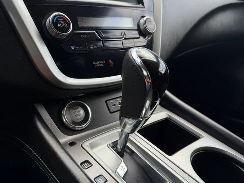 Used 2019 Nissan Murano SV FWD image 20