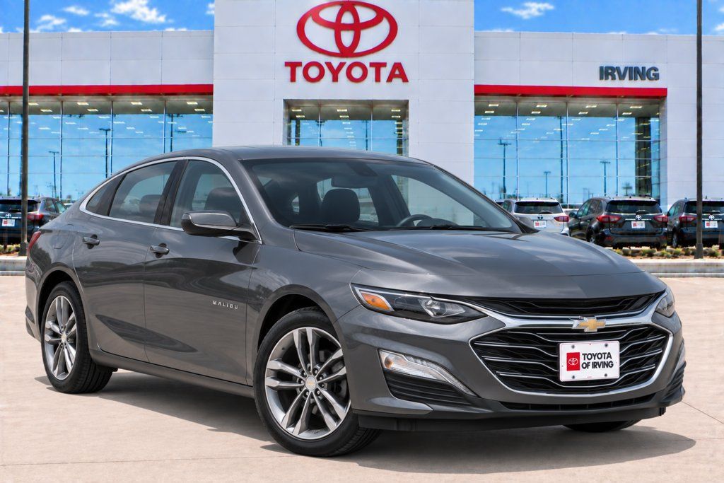 Used 2024 Chevrolet Malibu LT FWD image 11