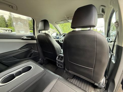 Used 2022 Volkswagen Taos SE AWD/4WD image 18