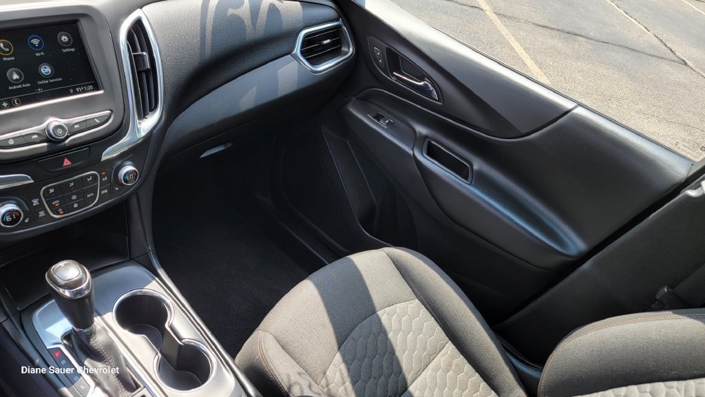 Used 2019 Chevrolet Equinox LT w/ Driver Convenience Package FWD image 23