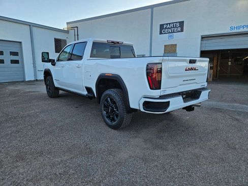New 2026 GMC Sierra 2500 AT4 image 3