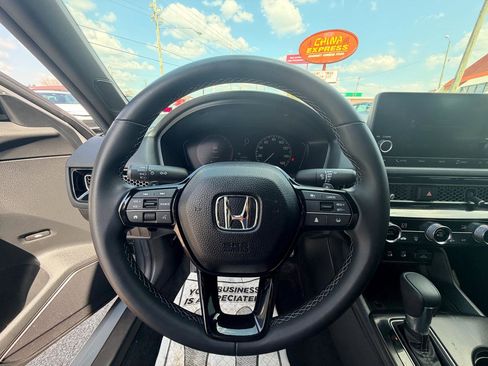 Used 2025 Honda Civic Sport image 18