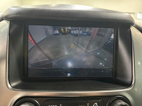 Used 2015 Chevrolet Suburban LT AWD/4WD image 63