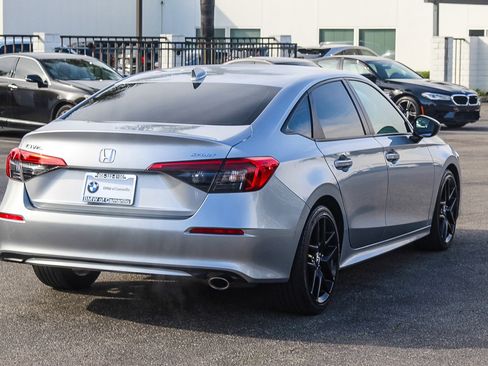 Used 2023 Honda Civic Sport image 6