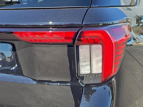 New 2026 Ford Explorer Active w/ Active Comfort Package image 6