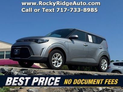 Used 2025 Kia Soul LX w/ LX Technology Package