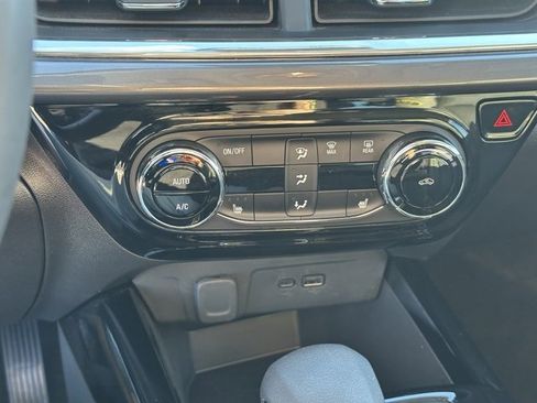 Certified 2025 Chevrolet Trax ACTIV w/ Driver Confidence Package image 11