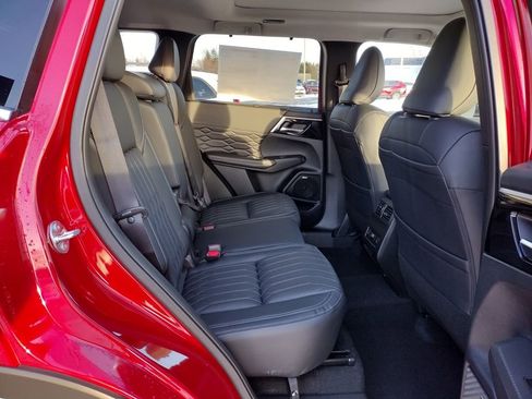 New 2026 Mitsubishi Outlander SEL AWD/4WD image 11