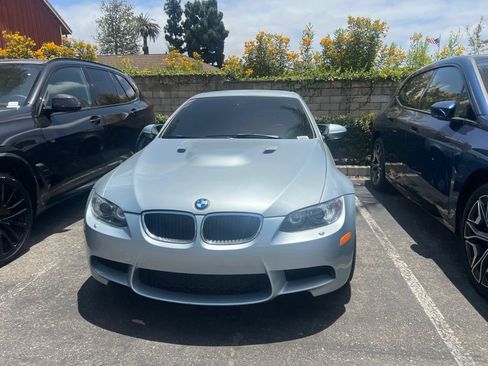 Used 2013 BMW M3 Convertible RWD image 2