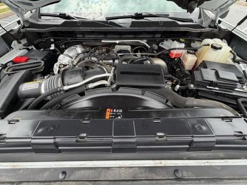Certified 2024 Chevrolet Silverado 2500 LT AWD/4WD image 19