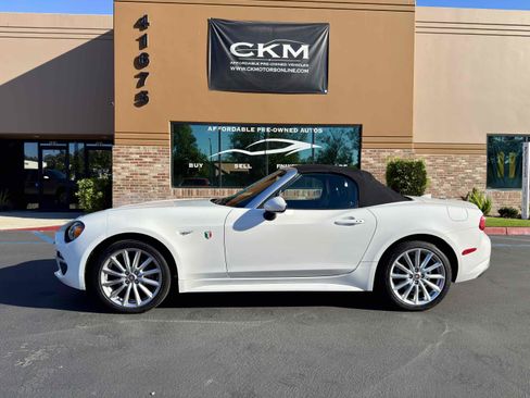 Used 2017 FIAT 124 Spider Lusso image 4