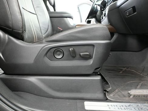 Used 2023 Chevrolet Silverado 1500 High Country w/ High Country Premium Package AWD/4WD image 54