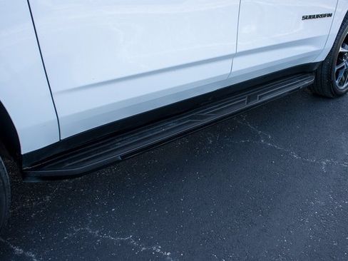 Used 2023 Chevrolet Suburban RST w/ Luxury Package image 10