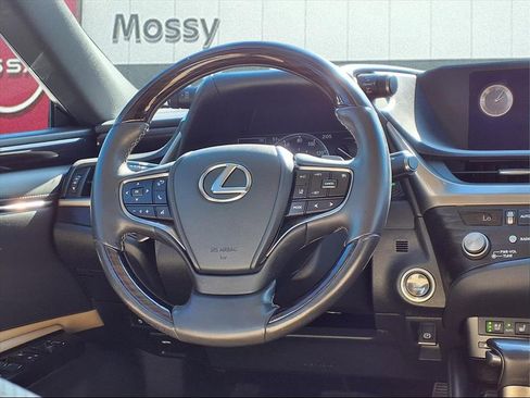 Used 2021 Lexus ES 350 w/ Premium Package image 18