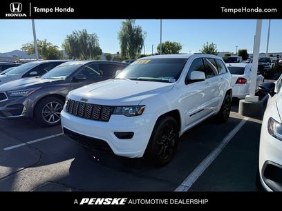 Used 2021 Jeep Grand Cherokee Laredo