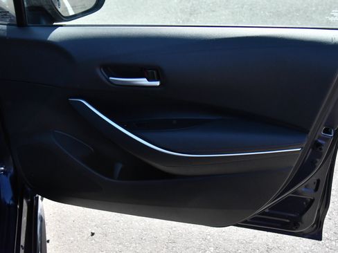 Used 2023 Toyota Corolla SE w/ SE Premium Package FWD image 43