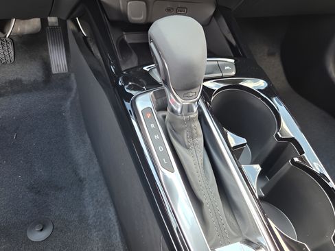 New 2026 Chevrolet Trax ACTIV w/ Sunroof Package FWD image 22