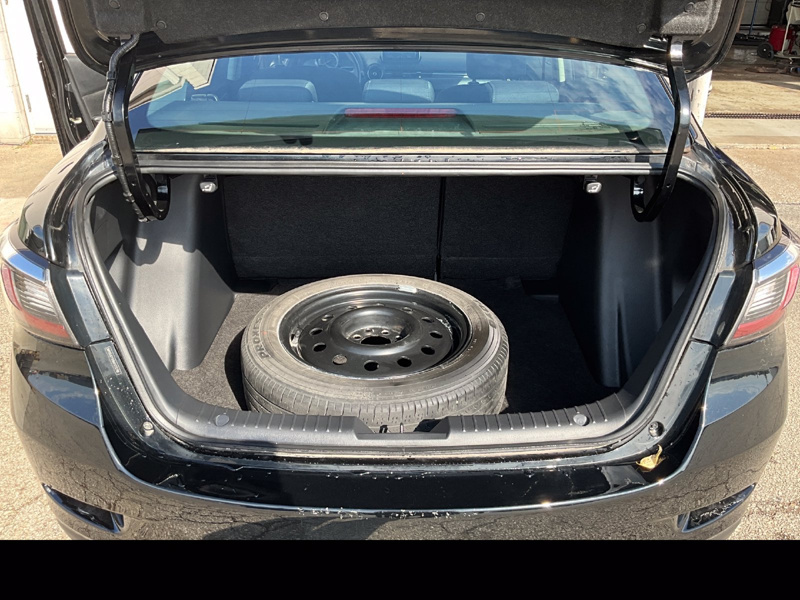 Used 2017 Toyota Yaris iA FWD image 22