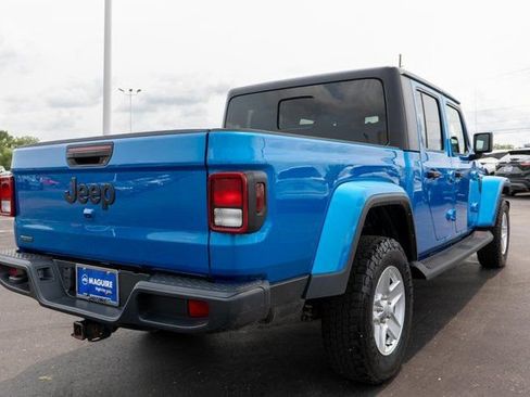 Used 2022 Jeep Gladiator Sport AWD/4WD image 6