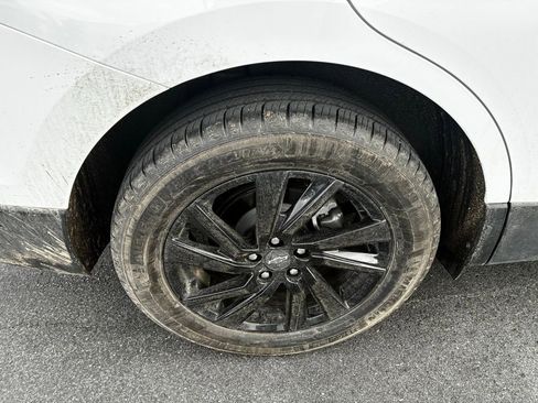 Used 2023 Chevrolet Equinox LS w/ LS Convenience Package image 13