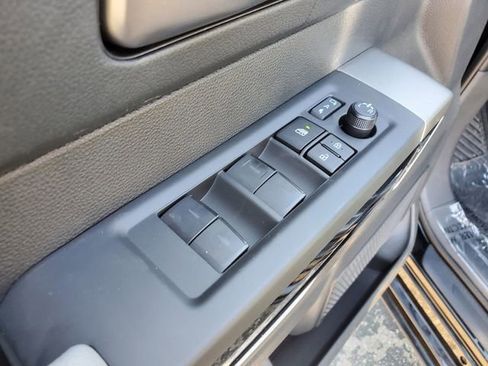 New 2026 Toyota Tundra Limited AWD/4WD image 17