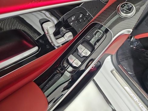 Used 2025 Mercedes-Benz S 63 AMG S image 22