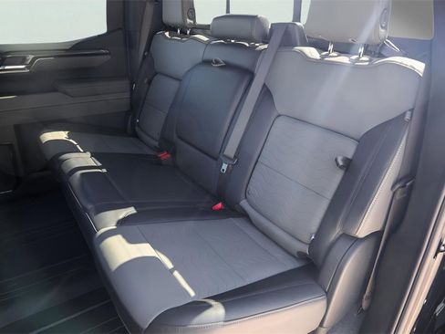 Certified 2025 Chevrolet Silverado 1500 ZR2 w/ Technology Package image 28