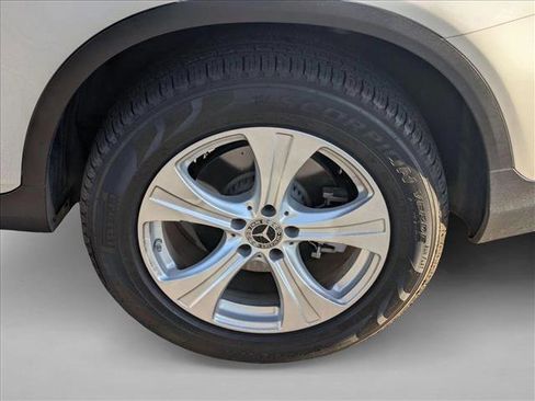 Used 2018 Mercedes-Benz GLC 300 GLC 300 image 5