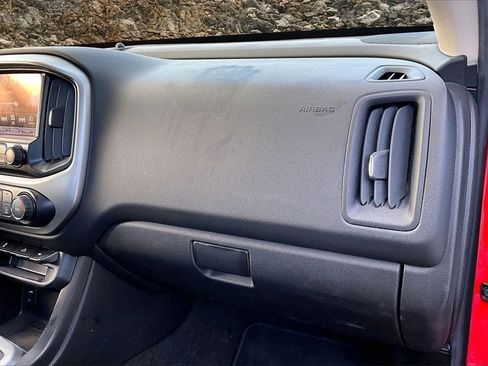 Used 2016 Chevrolet Colorado LT w/ LT Convenience Package image 14