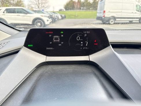 Used 2024 Toyota Prius LE image 24